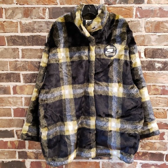 Nike Sportswear Oversized Plaid Faux Fur Jacket Coat Womens Sz XL NEW DD4541-010 - Picture 4 of 15